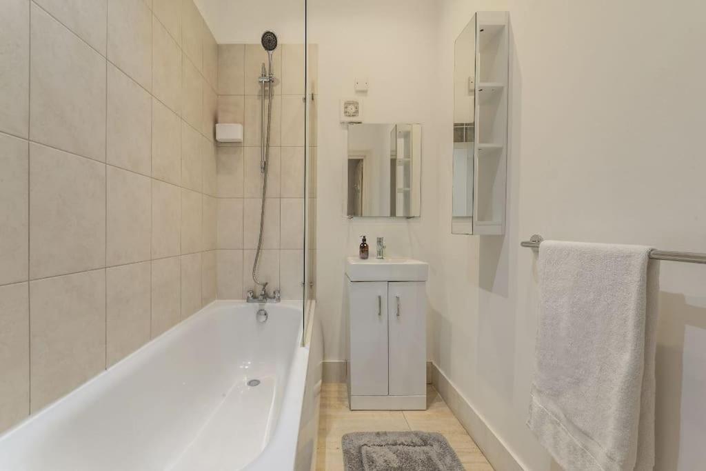 Wonderful Mansion In The Heart Of Marylebone Apartament *